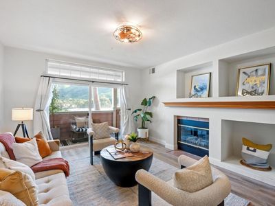 Property at 212 Crescent Ct, Brisbane, CA