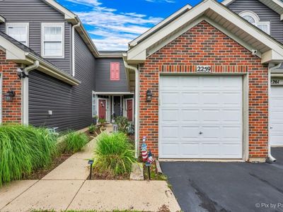 Property at 2259 Lake Ridge Dr, Glendale Heights, IL