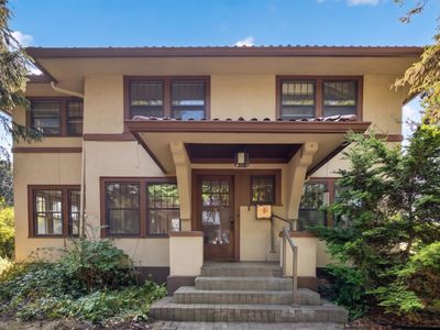 121 Maria Ave