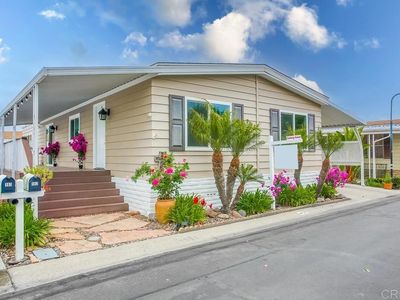 276 N El Camino Real SPC 182