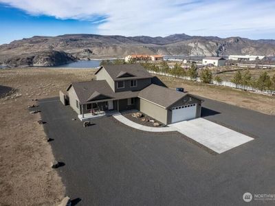 44430 Lupine Drive N