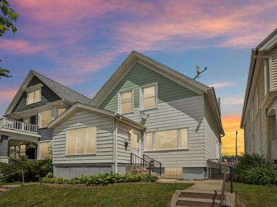 3118 North Bartlett AVENUE