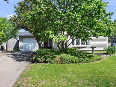 1511 Parklane Dr