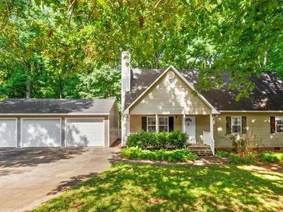 6827 Taylor Woods Ln