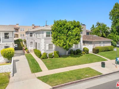 4259 Cahuenga Blvd