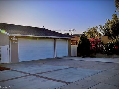 4813 Topanga Canyon Blvd