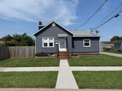 1811 Baker Ave