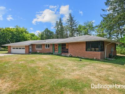 311 Honey Creek Ave SE