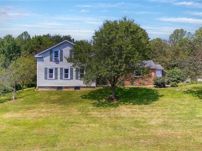 Property at 6651 Breezewood Rd, Concord Twp, OH