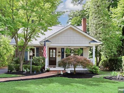 14 Sterling Pl