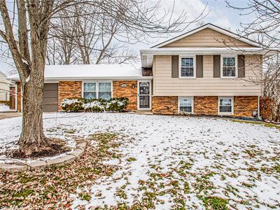 Property at 210 Evergreen Dr, Springboro, OH