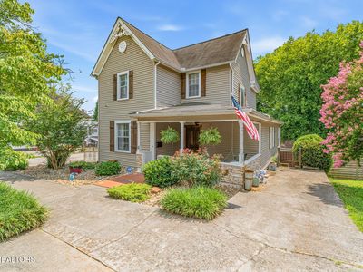 306 Kingston St