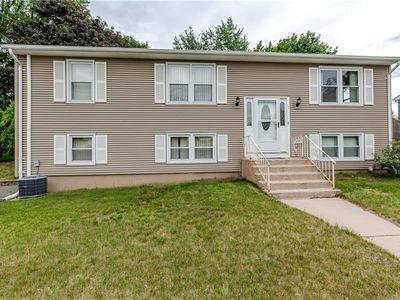 1 Laurie Ave