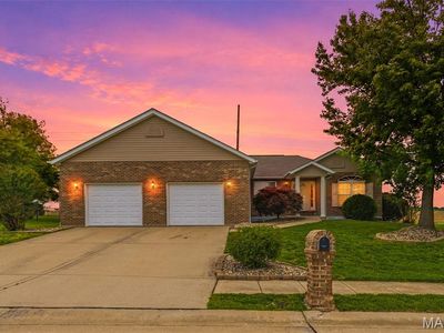 400 Mockingbird Ln