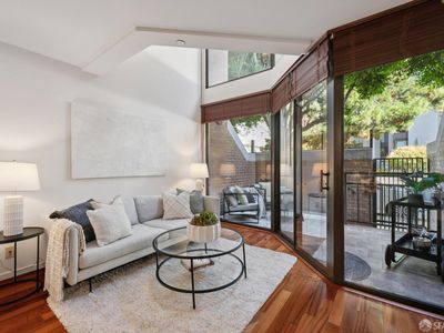 101 Lombard St APT 23W