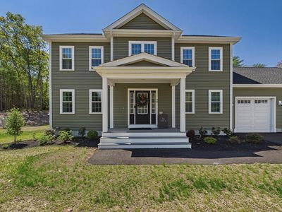90 Howland Rd