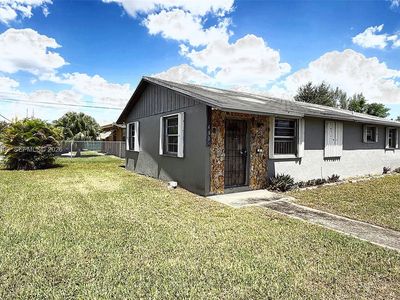 Property at 480 NW 14th St, Florida City, FL