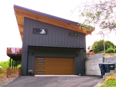 1011 Alden Road