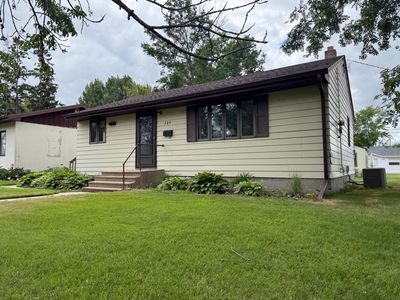 309 7th Ave NE