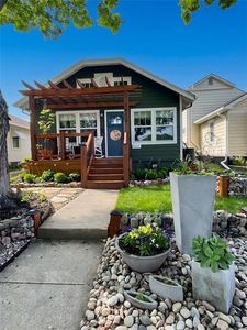1403 E 24th Ave