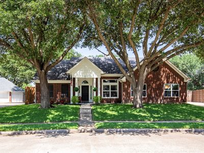 5204 Alexander Dr
