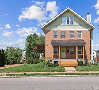 6023 Maple Ave