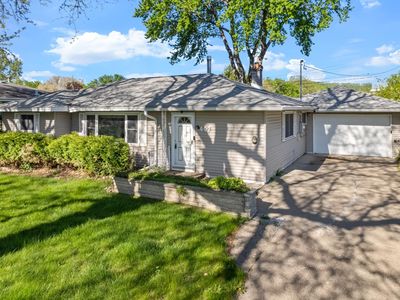 407 Hiawatha Blvd