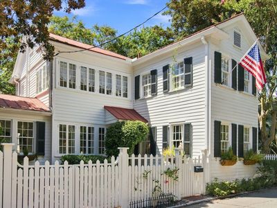 3 Greenhill St