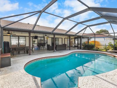 507 NW Azalea Avenue