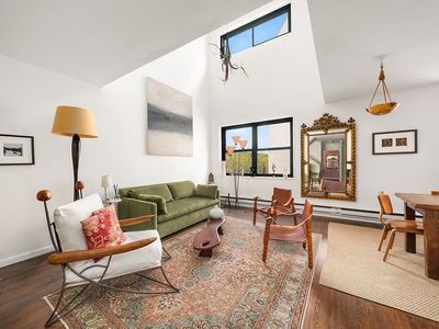 634 Washington St APT 4B