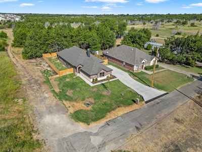 111 Water Crest Ln