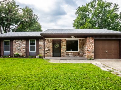 5821 Furnas Rd
