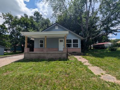 500 W Sherman Ave