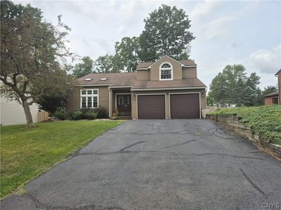 6244 Henryk Woods Rd