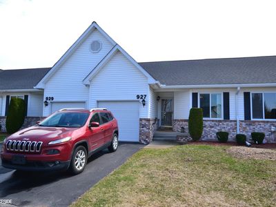 927 Lighthouse Dr