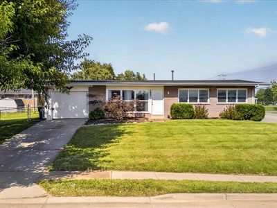 Property at 1805 Flicker Dr, Florissant, MO