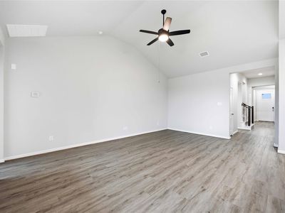 2512 Seneca Lake Dr