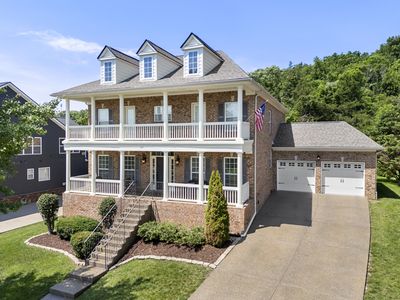 327 Wandering Cir