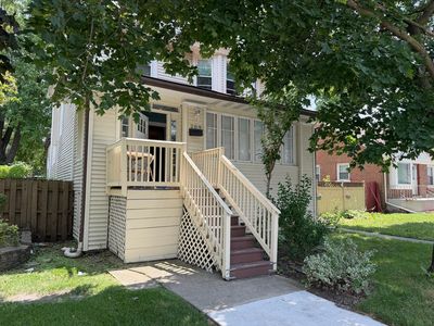209 S 19th Ave