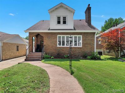 7448 Hillsdale Dr