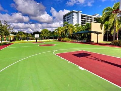 2801 N Palm Aire Drive #405
