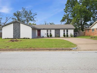 1305 Pinehurst Dr
