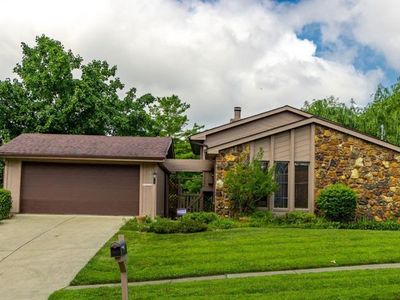121 Farmington Dr