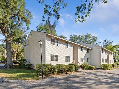 91 Ashley Hall Plantation Rd APT 4