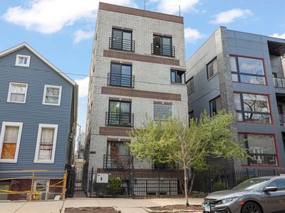 1016 N Marshfield Ave APT 4