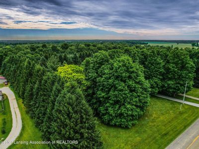 Property at 916 N Ainger Rd, Charlotte, MI