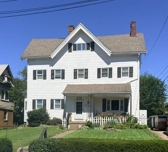 23 Division St