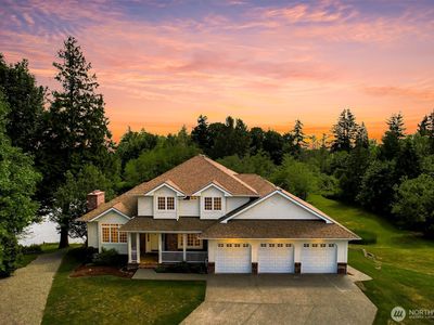 5887 Bay Pine Court