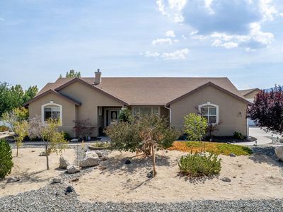 1079 Rawhide Dr