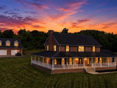 5195 Elk Creek Rd